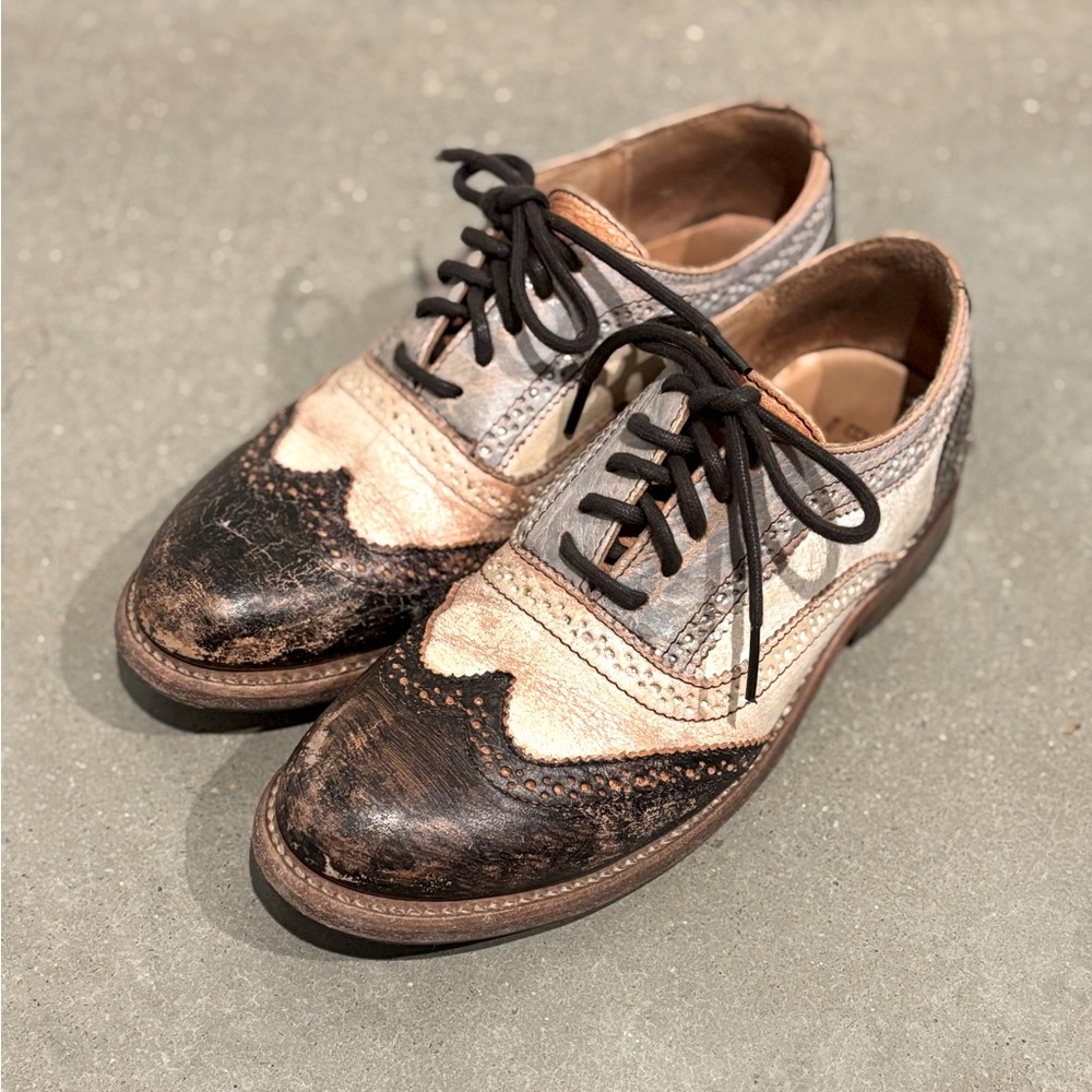 BED|STU Lita- Black, White, and Blue Oxford Shoes with Wingtip Design